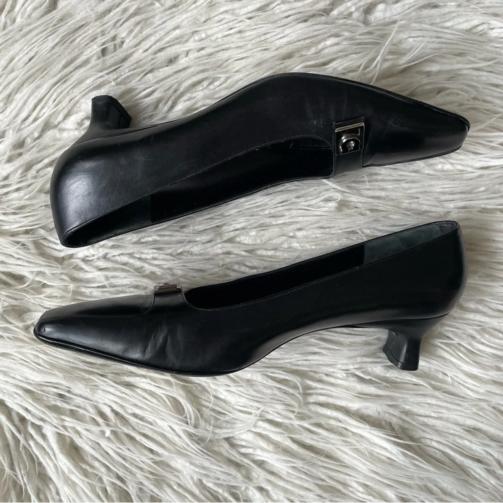 Salvatore Ferragamo Black Leather Buckle Detail Kitten Heel Pumps Size 8.5
